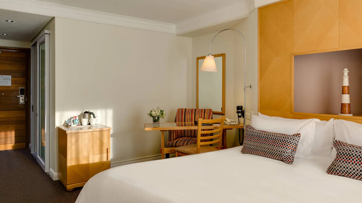 Guest Room (Poolside View)